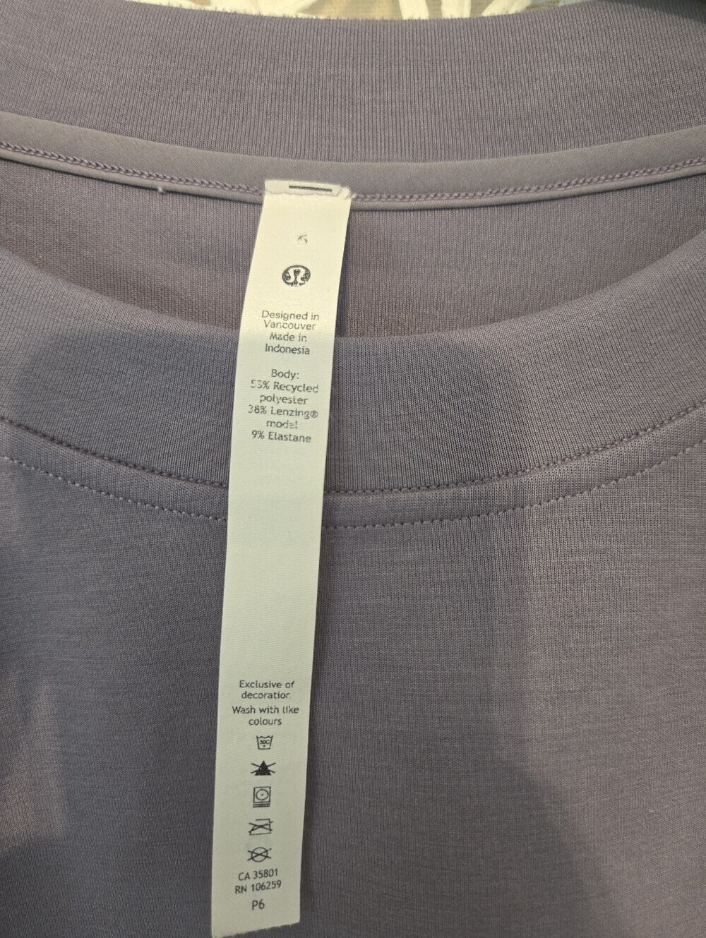 Lululemon Perfectly Oversized Cropped Lavender Crewneck Sweatshirt Size 6 - Picture 7 of 9
